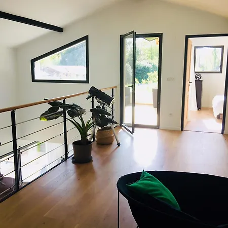 Moderne Avec Piscine Chauffee - *